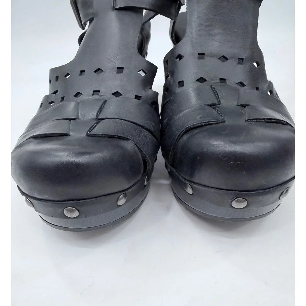 Korks Platform Sandals Womens 8 Black Leather Studded Wood Heel